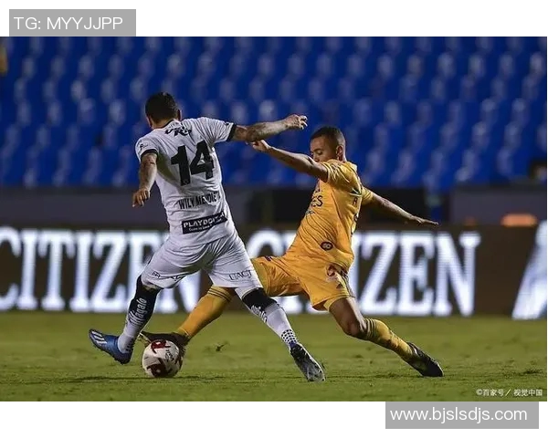 莫美洲与华雷斯激战正酣谁能在赛场上笑到最后